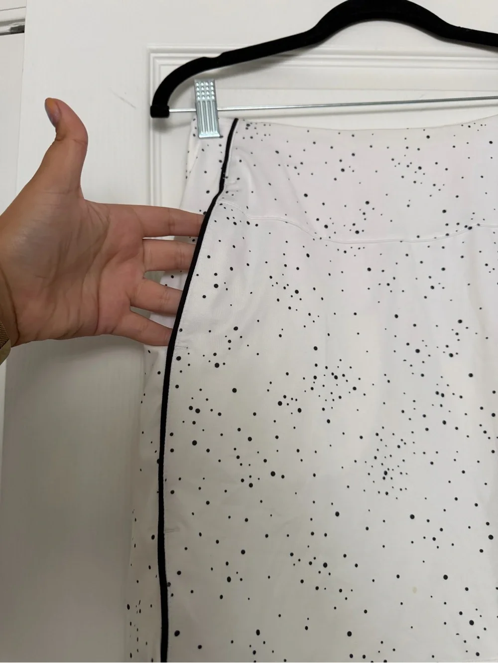 Nike White Speckled Athletic Skirt with Black Piping Size XS